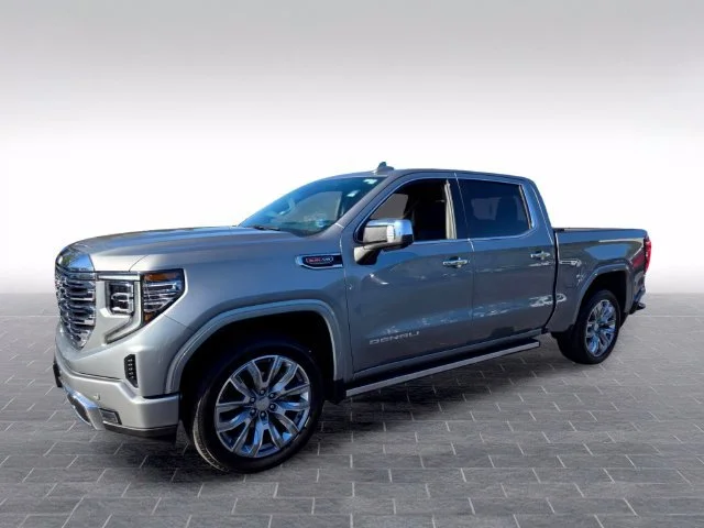 Used 2025 Sterling Metallic GMC Denali image 3