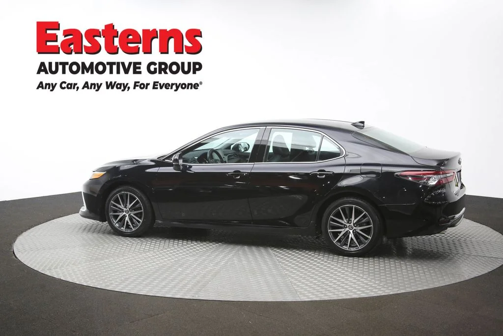Used 2022 Black Toyota XLE image 61