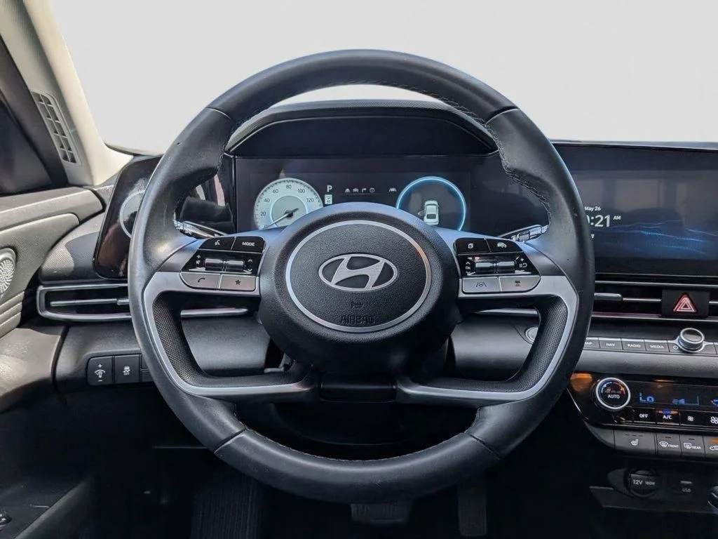 Used 2024 Black Hyundai Limited image 13