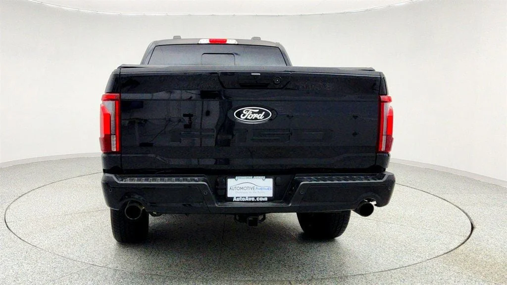 Used 2025 Agate Black Metallic Ford LARIAT 4WD SuperCrew 5.5