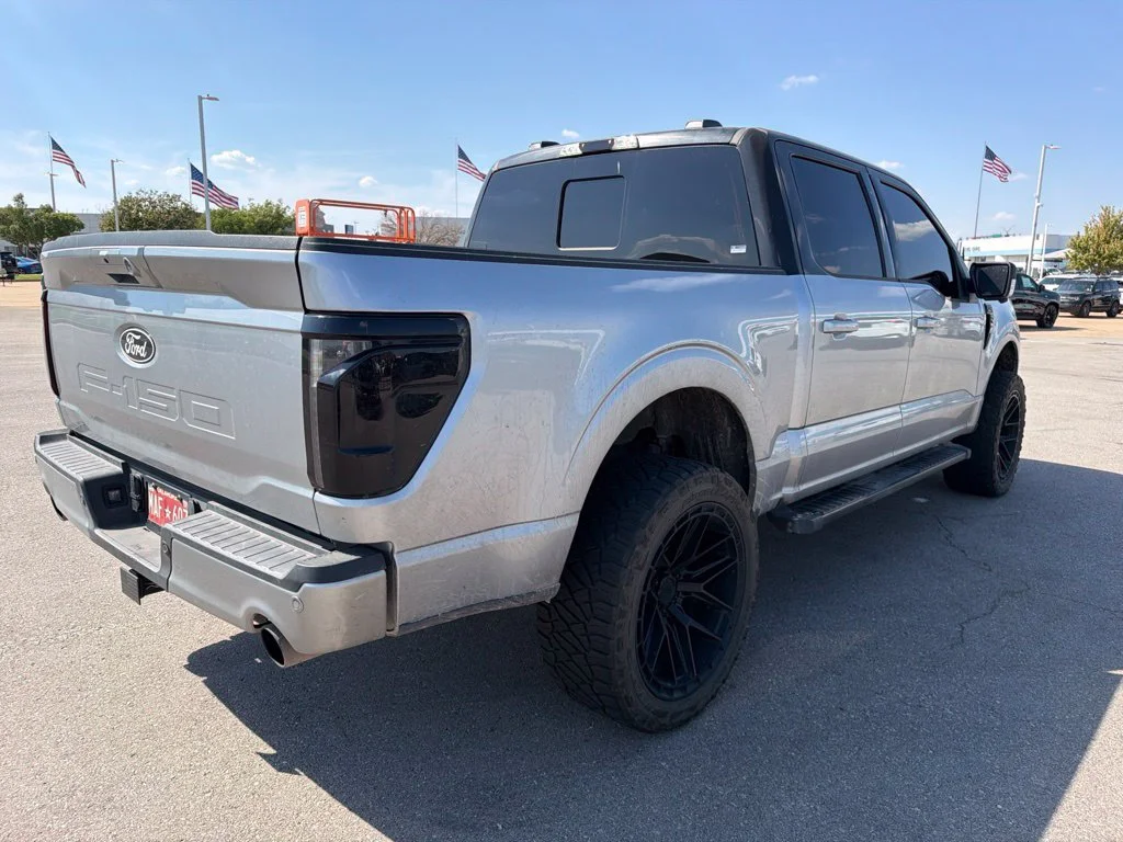 Used 2025 Silver Ford XLT image 4