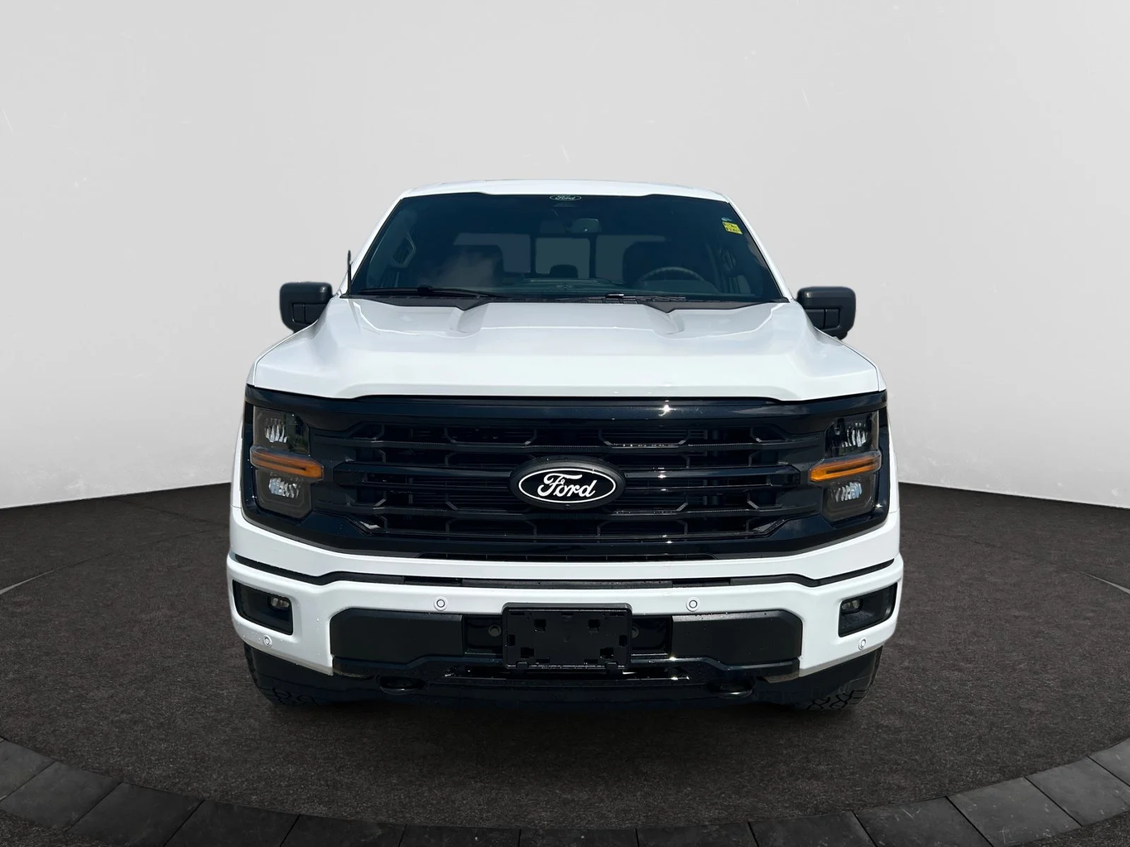 New 2026 Oxford White Ford XLT image 8