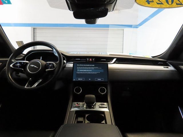 Used 2024 Gray Jaguar P250 R-Dynamic S image 8