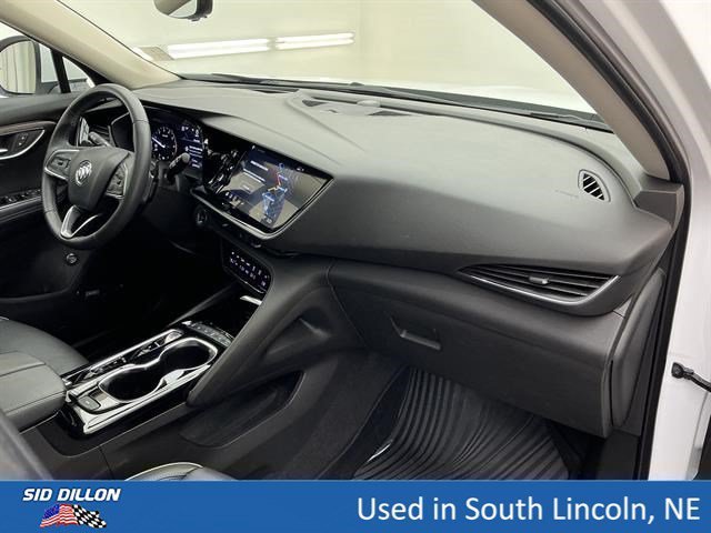 Used 2022 Summit White Buick Avenir image 20