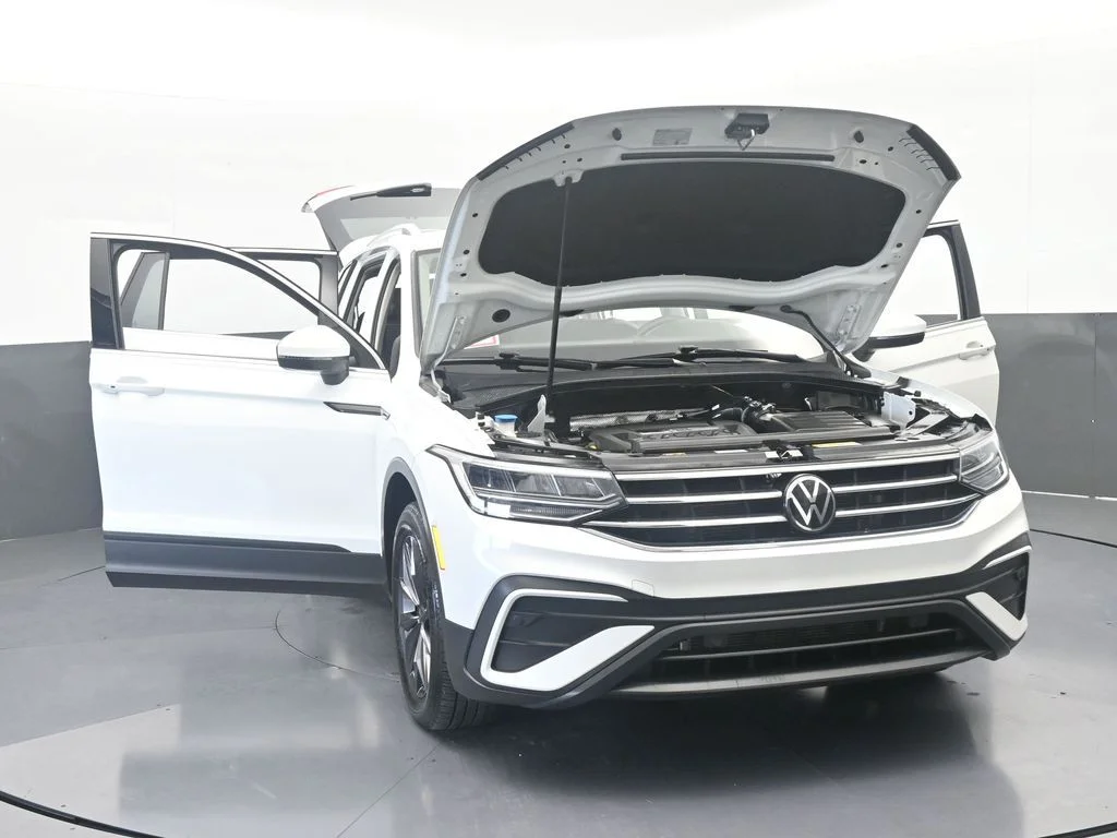 Used 2023 White Volkswagen 2.0T SE image 75