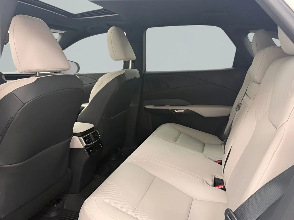 Used 2024 White Lexus 350h Premium image 13
