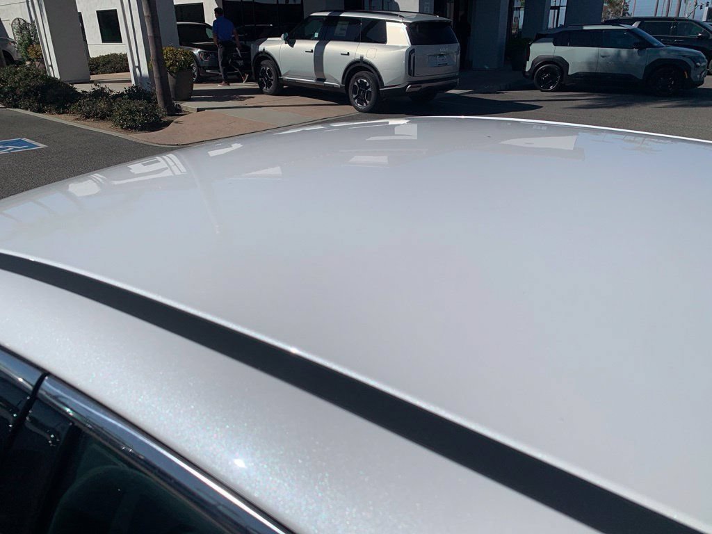 Certified Used 2026 Snow White Pearl Kia LXS image 9