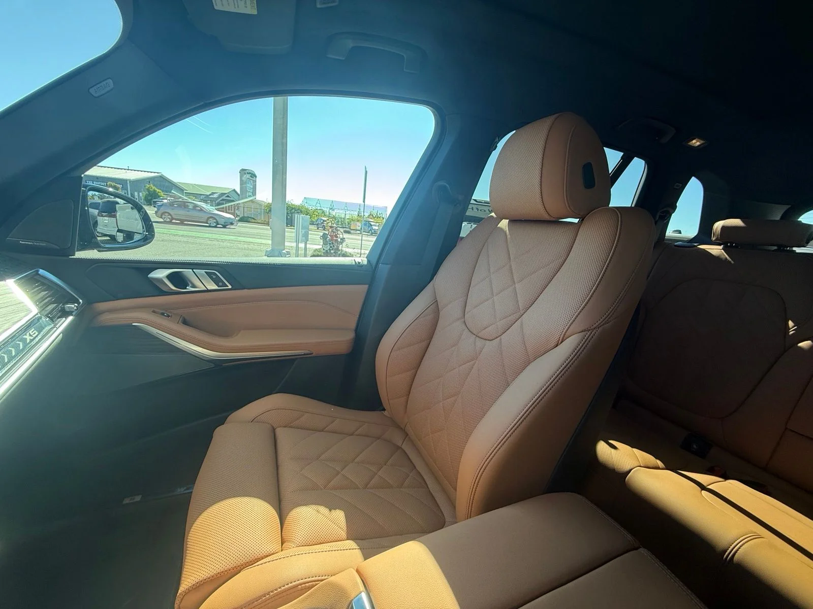 New 2026 Tanzanite Blue II Metallic BMW xDrive40i image 21