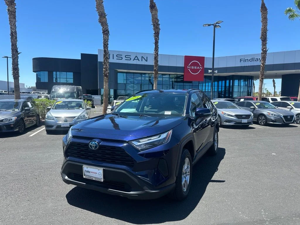 2024 Toyota RAV4 XLE AWD's photo