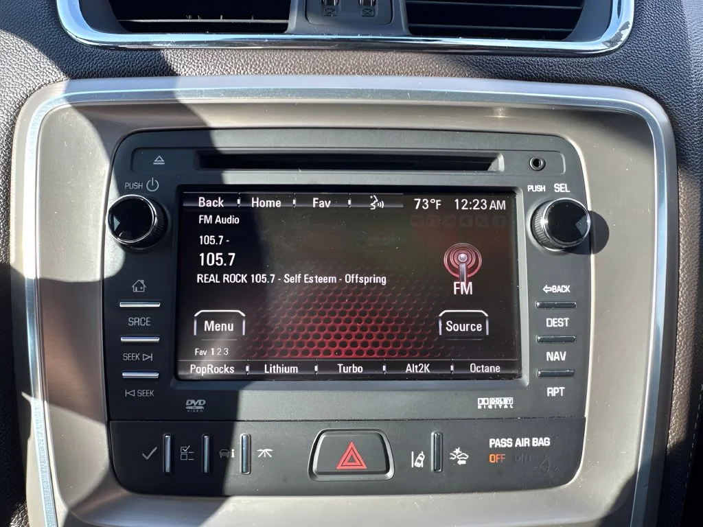 Used 2015 White GMC Denali image 20