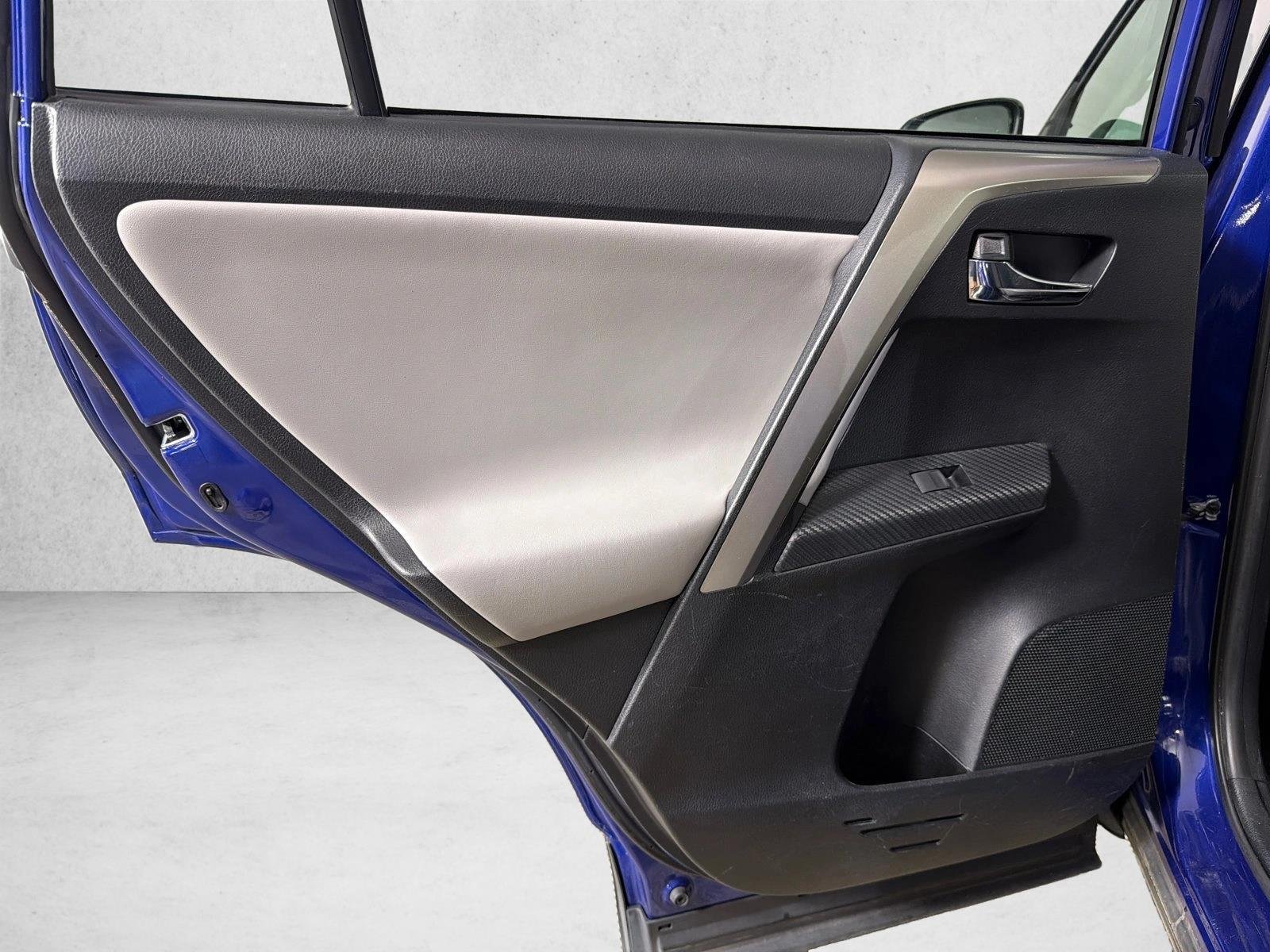 Used 2015 Blue Crush Metallic Toyota Limited image 24