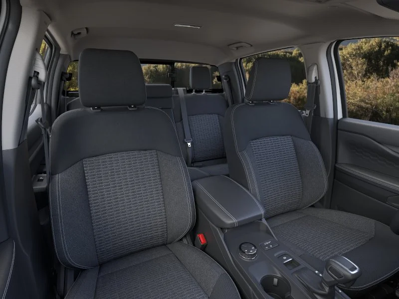New 2025 Oxford White Ford XLT image 33