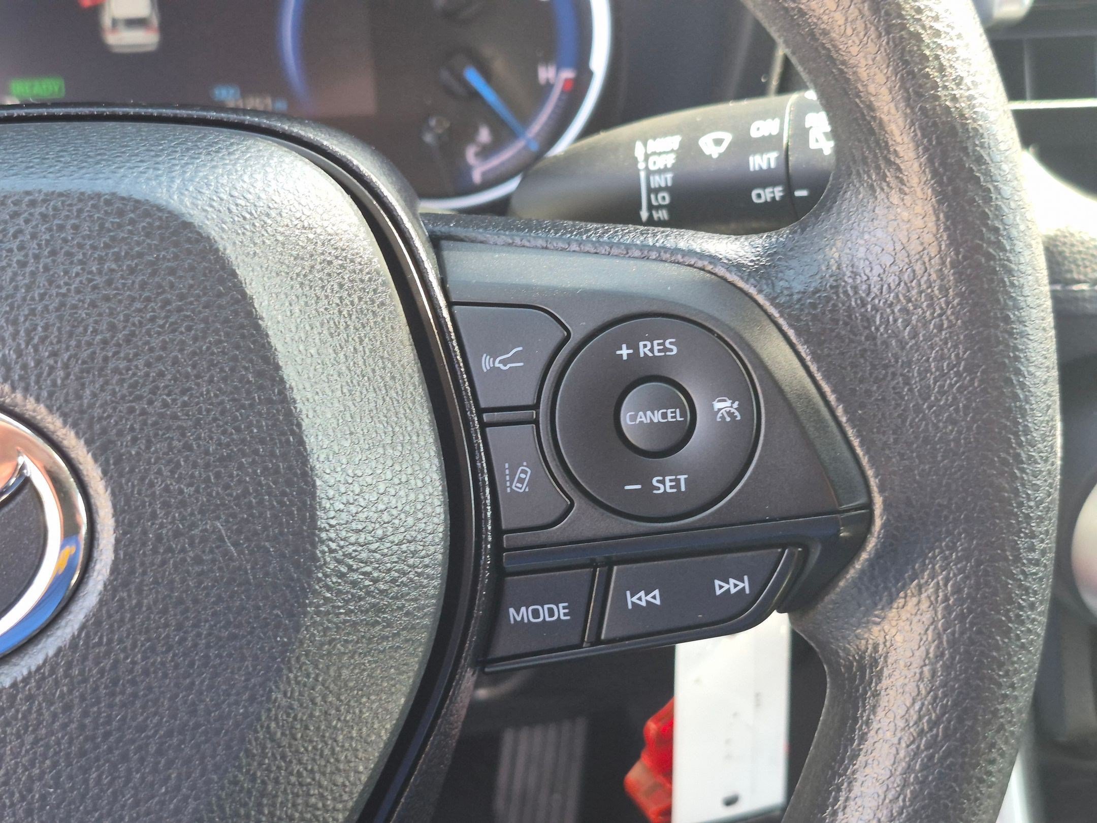 Used 2024 Pearl Toyota Hybrid LE image 18