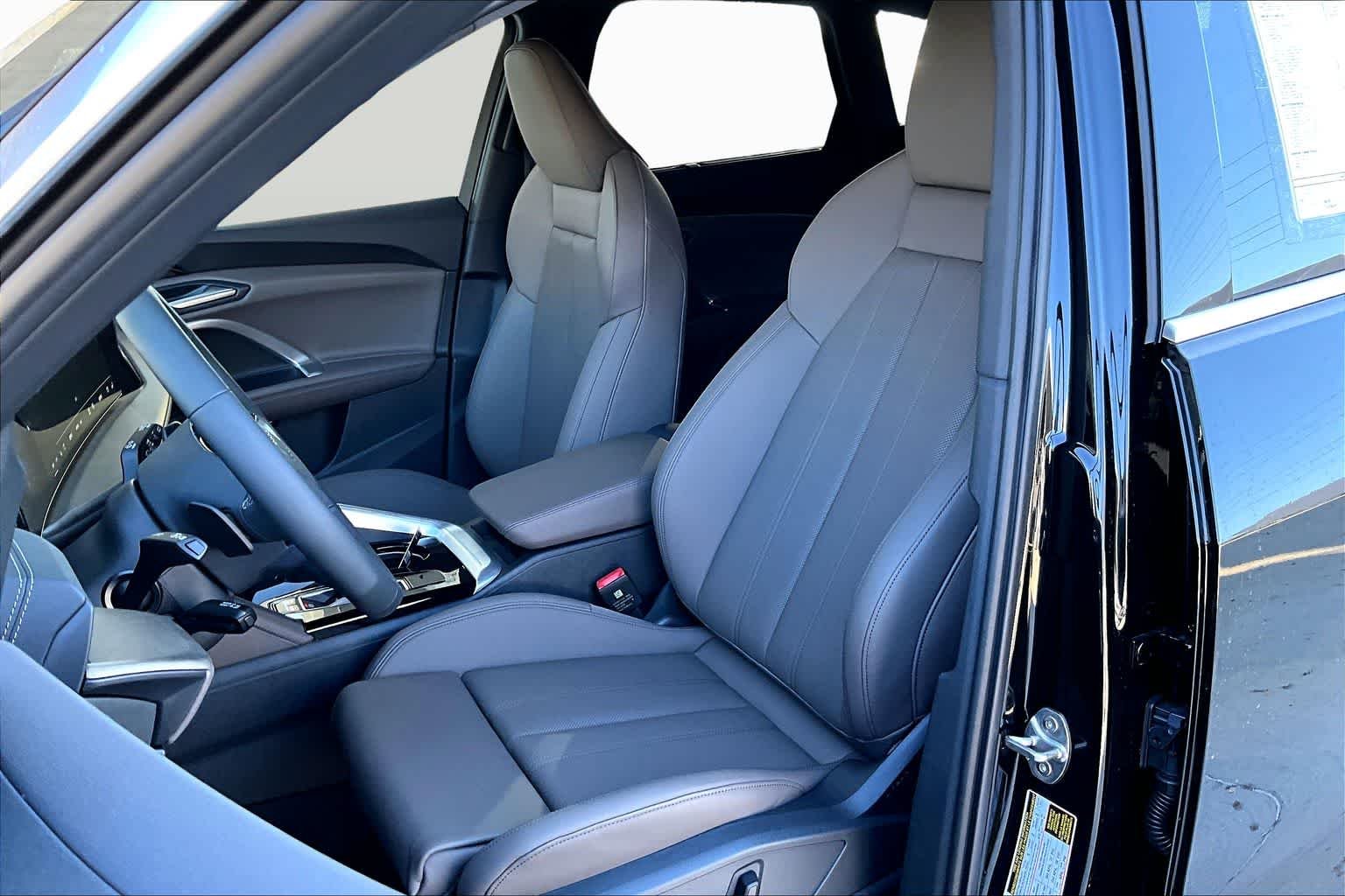 Used 2025 Mythos Black Metallic Audi Premium Plus image 9