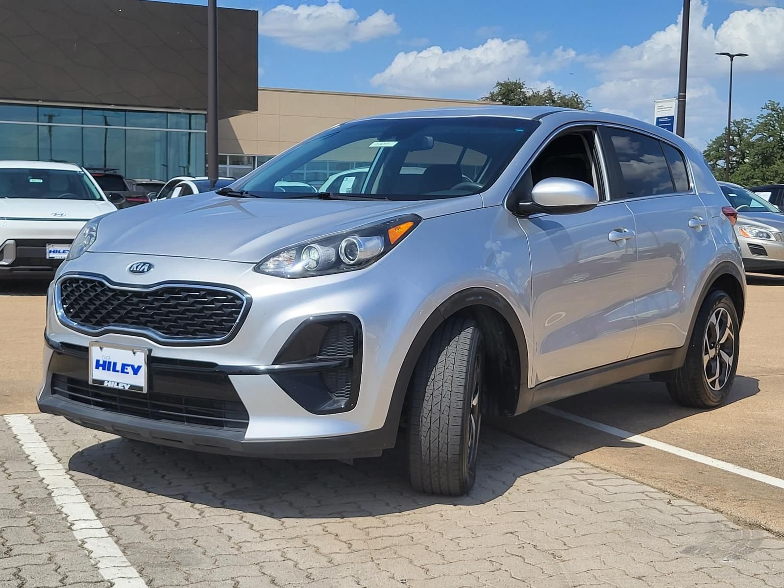 Used 2021 Sparkling Silver Kia LX image 2