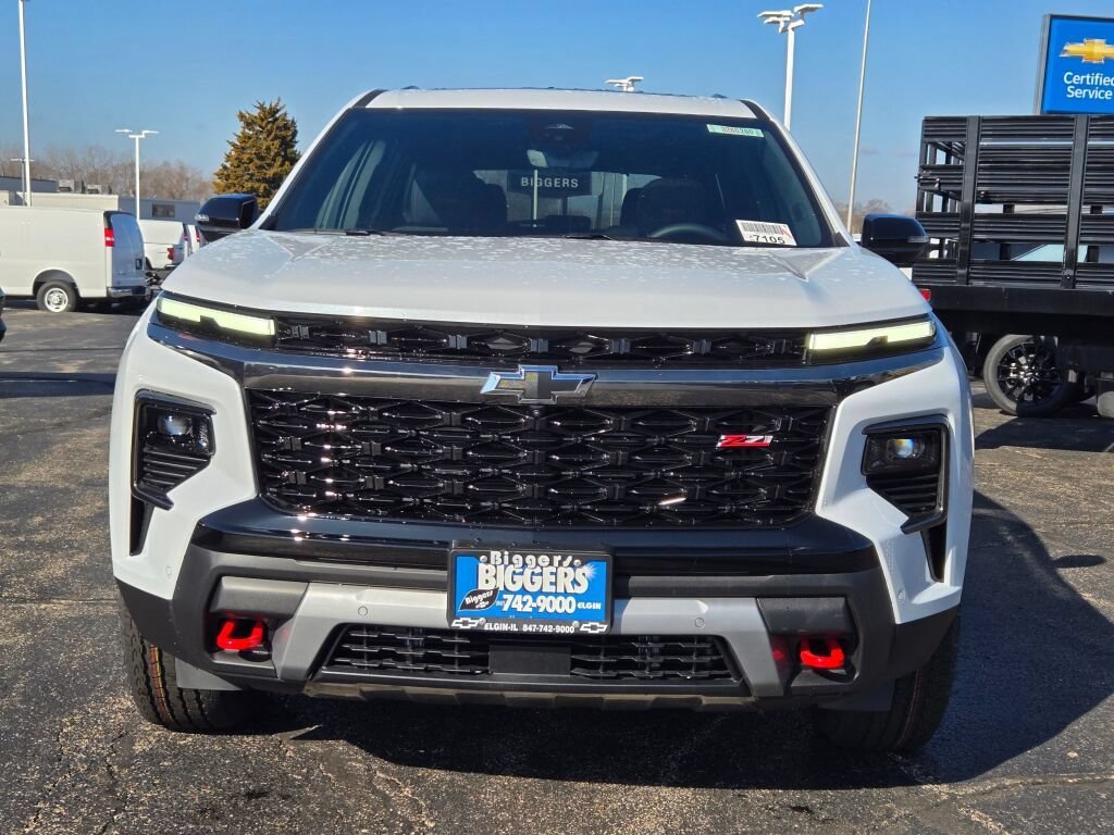 New 2026 Polar White Tricoat Chevrolet Z71 image 2