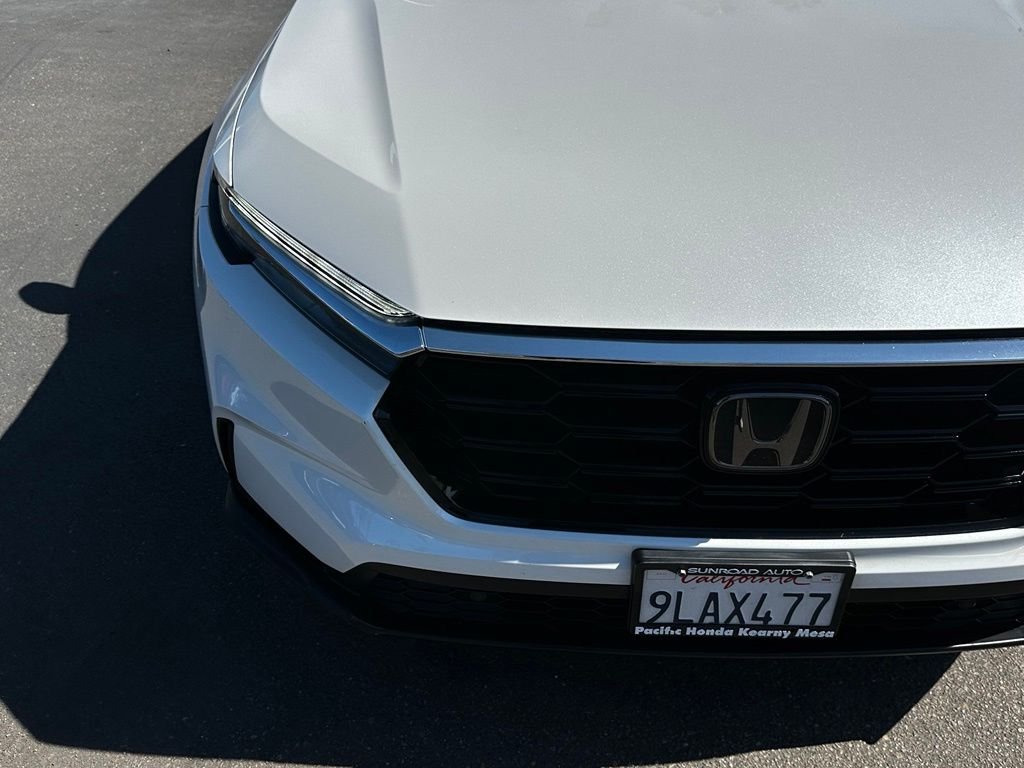 Used 2024  Honda EX-L image 4