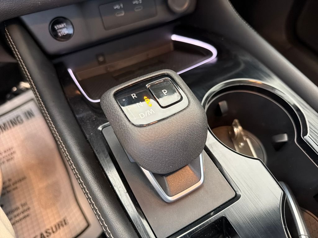 Used 2025 Gray Nissan Platinum image 26