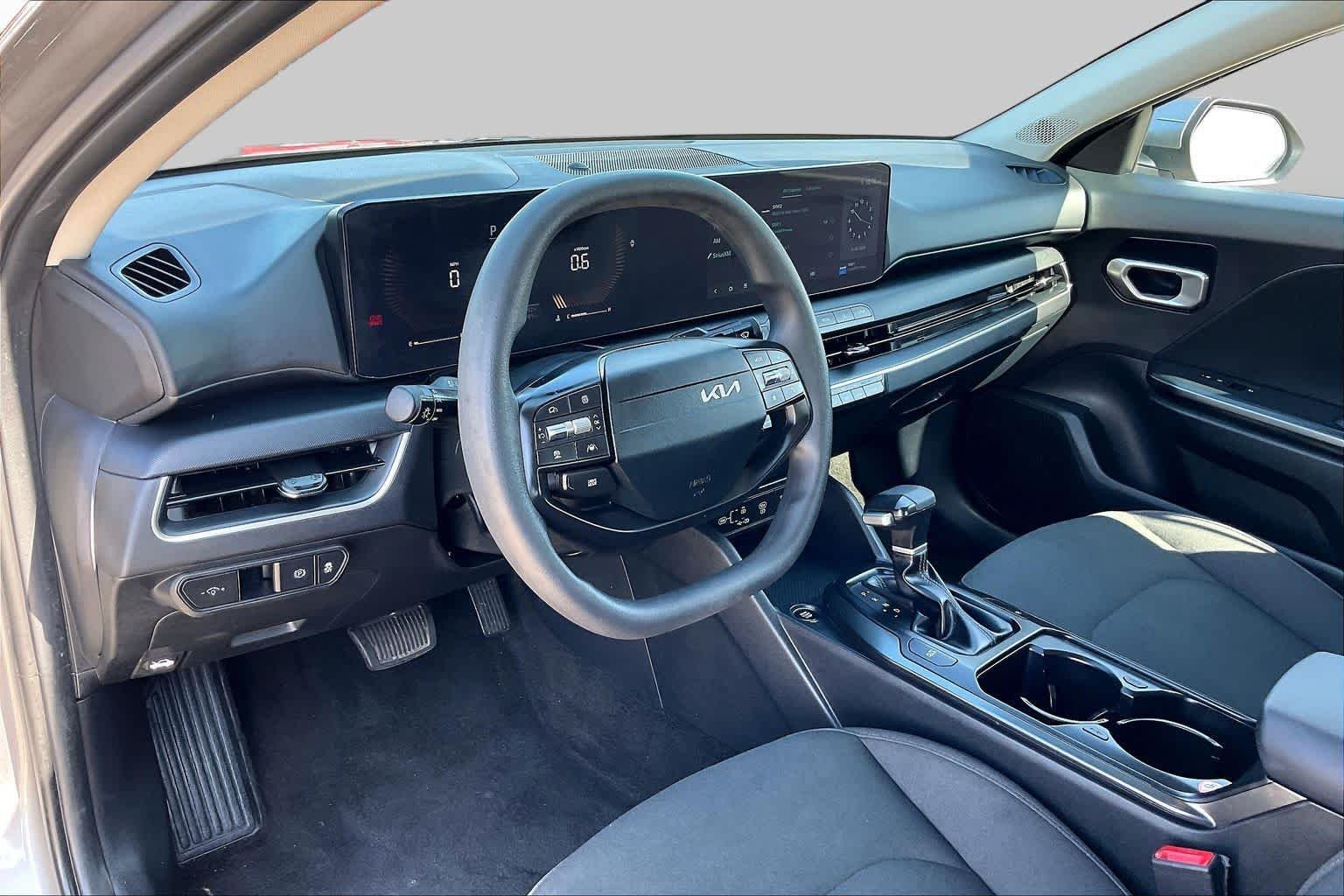 Used 2026 Steel Gray Kia LXS image 17