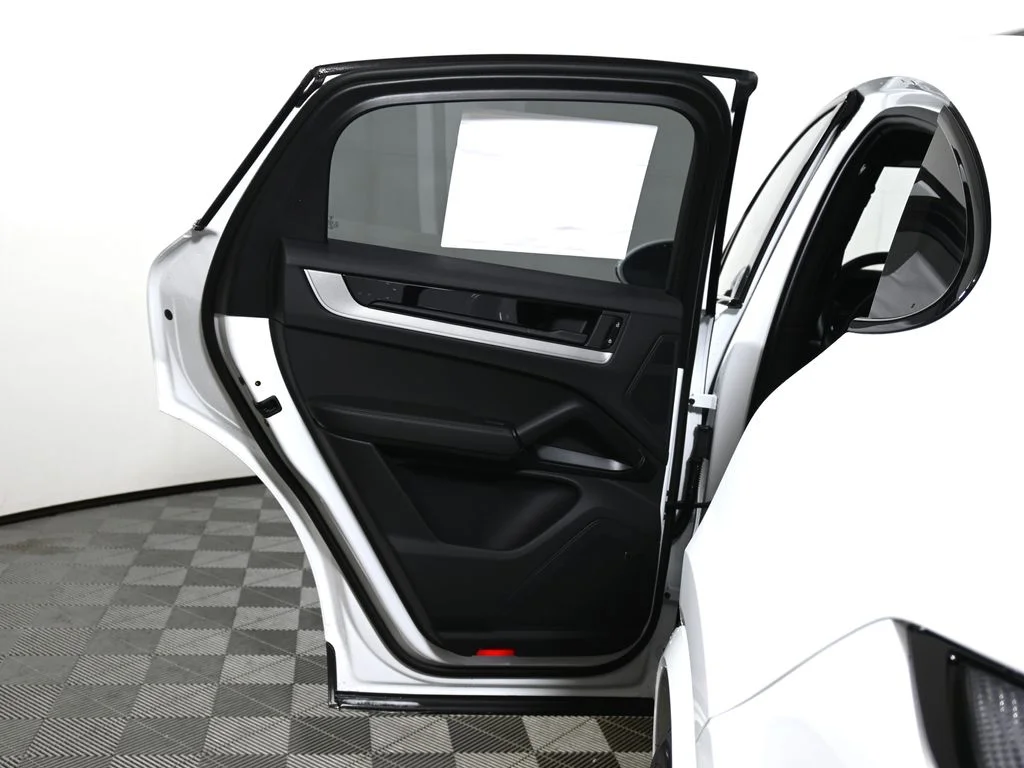 New 2026 White Porsche S image 35