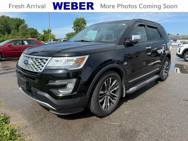 2017 Ford Explorer Platinum 4WD's photo