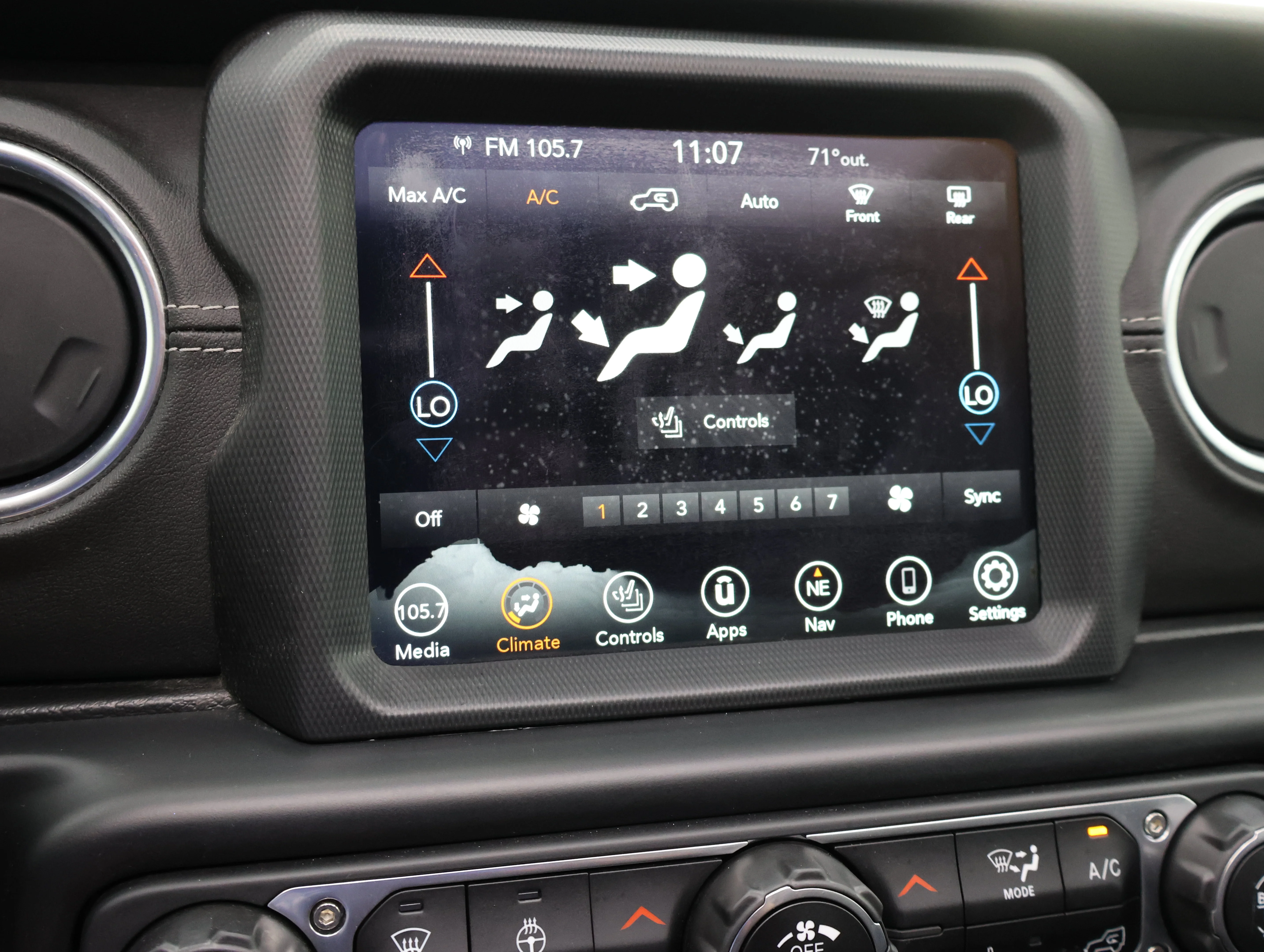 Used 2022 Hydro Blue Pearlcoat Jeep Unlimited Sahara image 50