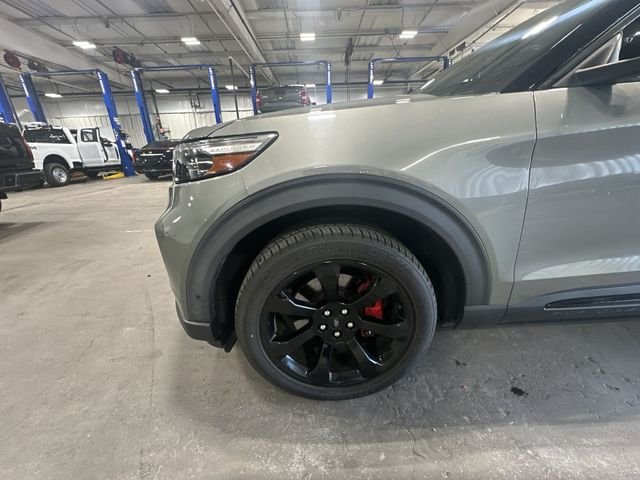 Used 2020 Silver Spruce Metallic Ford ST image 23