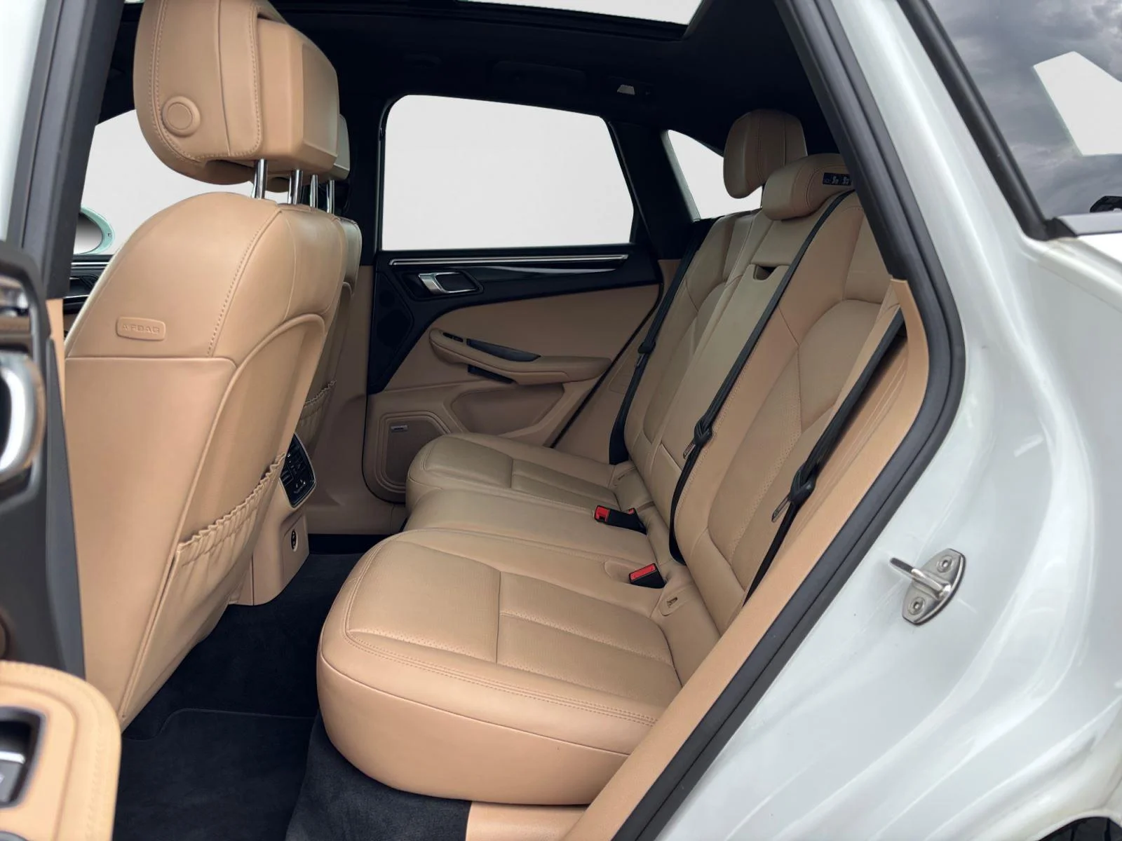 Used 2020 White Porsche Base image 35