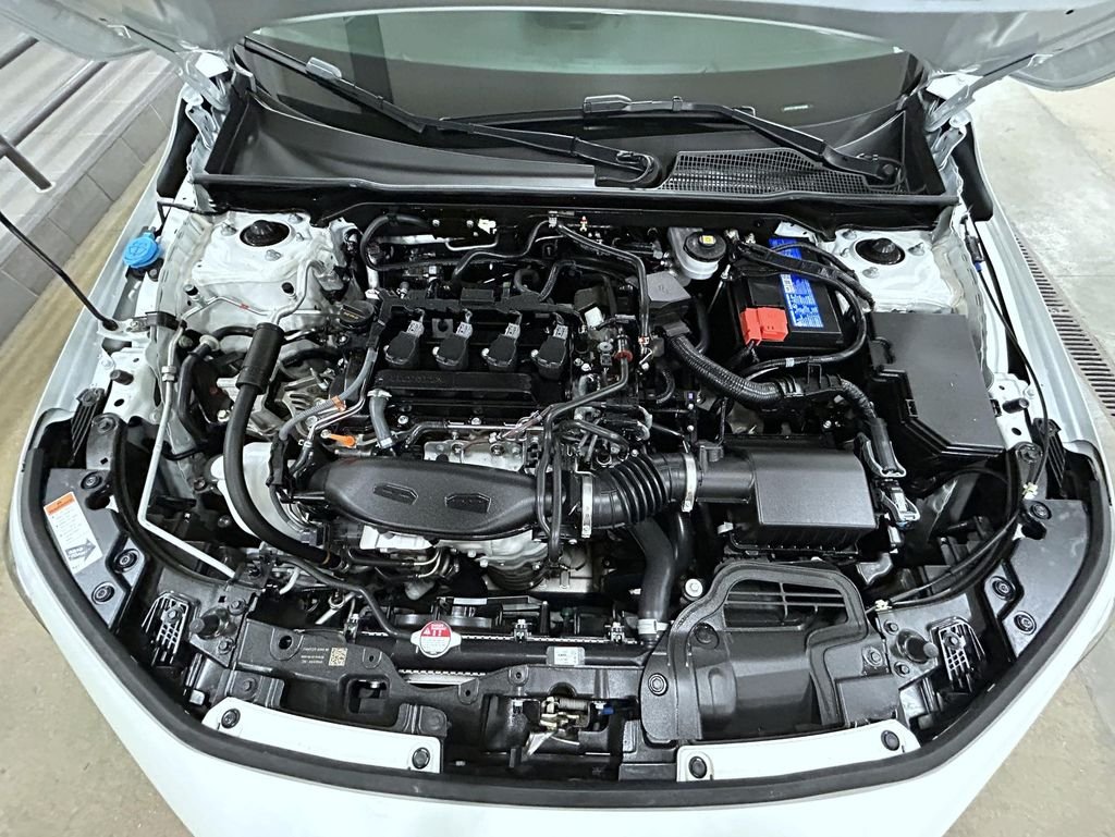 Used 2023 White Honda Touring image 24