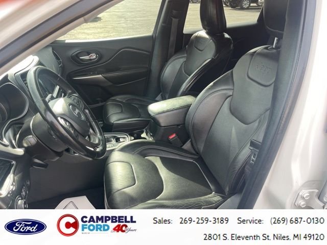 Used 2020 Bright White Clearcoat Jeep Limited image 25