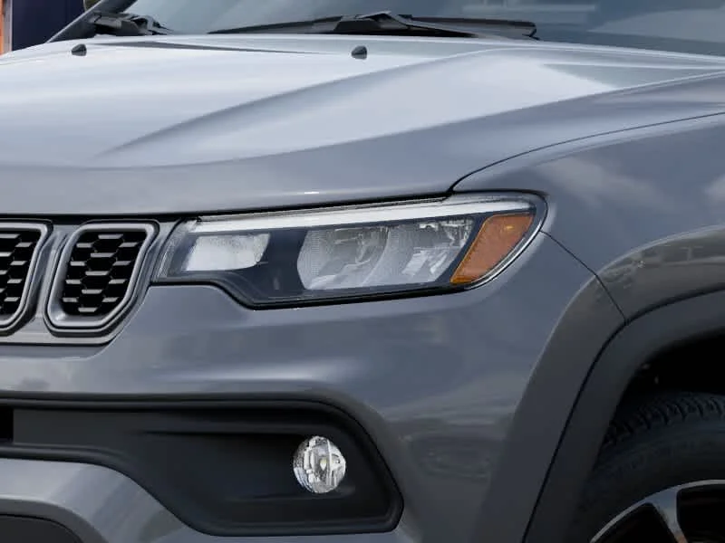 New 2026 Sting-Gray Clearcoat Jeep Latitude Altitude image 10