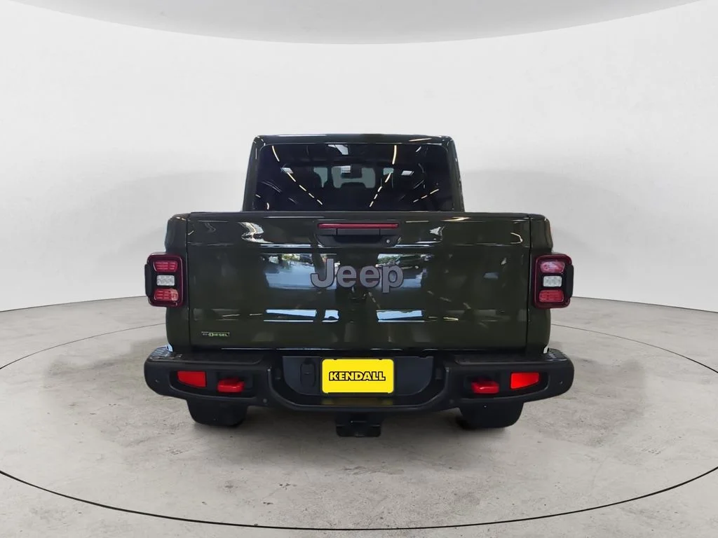 Used 2022 Green Jeep Rubicon image 6