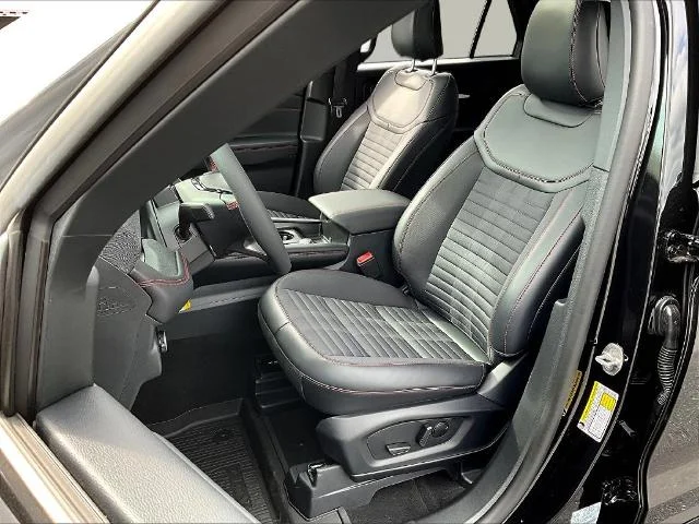 New 2026 Agate Black Metallic Ford ST-Line image 61