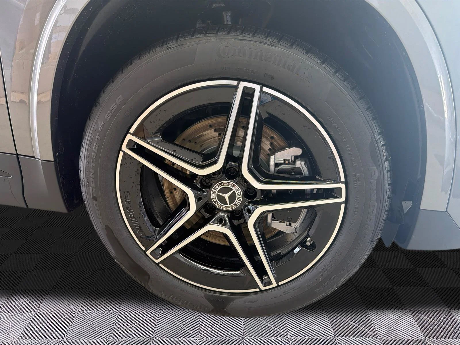New 2026 Grey Mercedes-Benz GLA 250 image 2