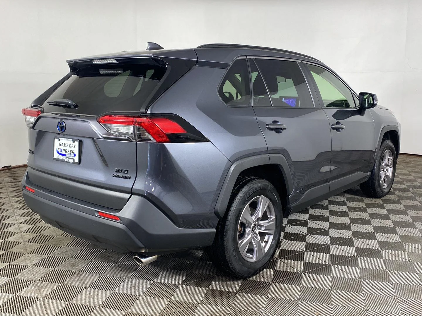 Used 2024 Magnetic Gray Metallic Toyota XLE image 4