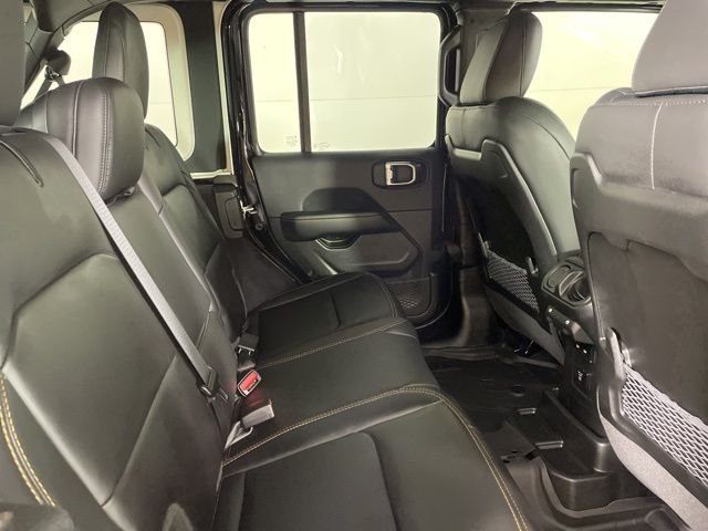 New 2025 Black Clear-Coat Exterior Paint Jeep Rubicon 392 image 16