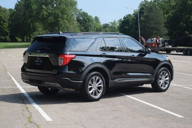 Used 2023 Black Ford XLT image 27