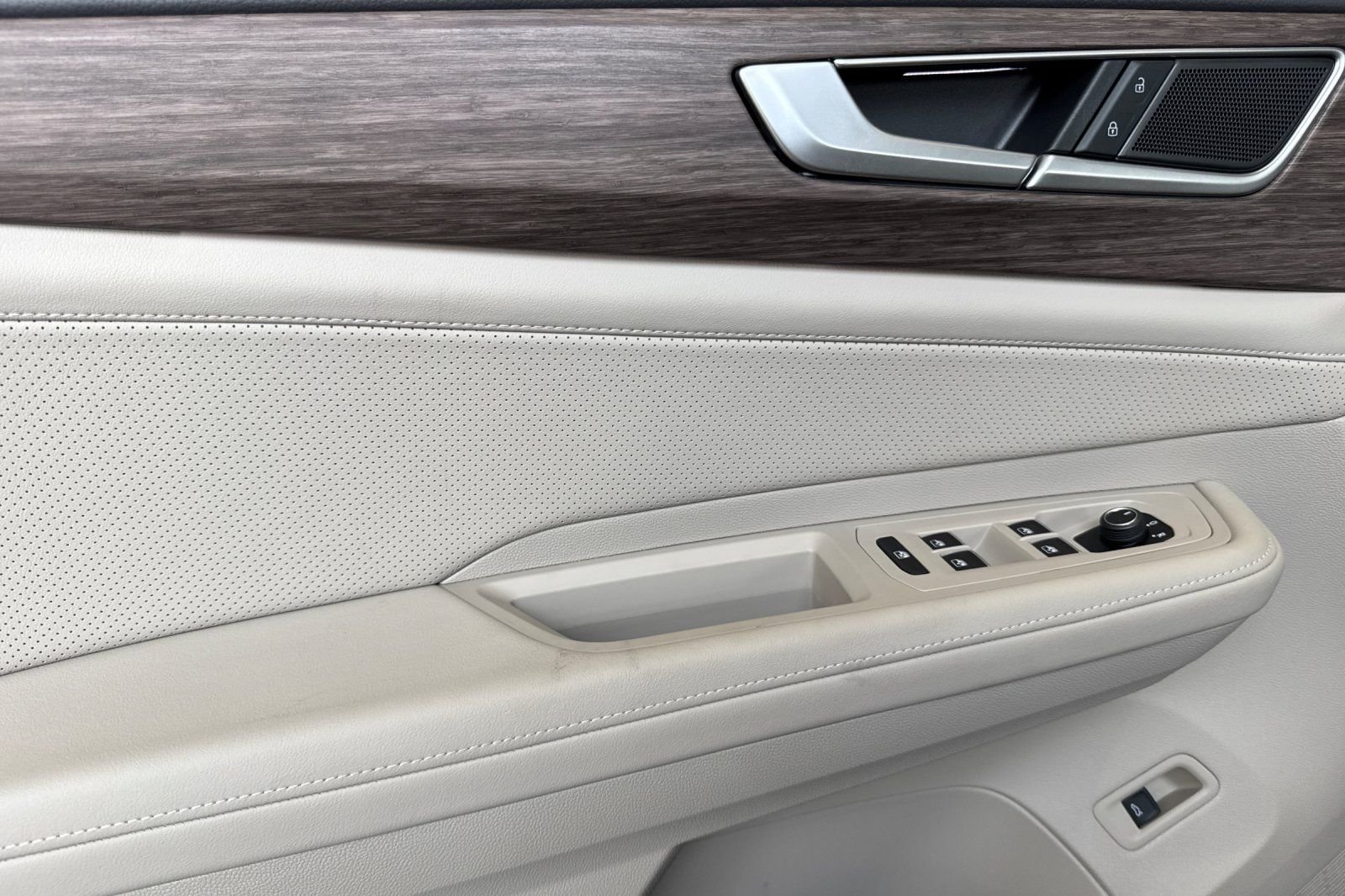 2026 Volkswagen Atlas SEL - Photo 11