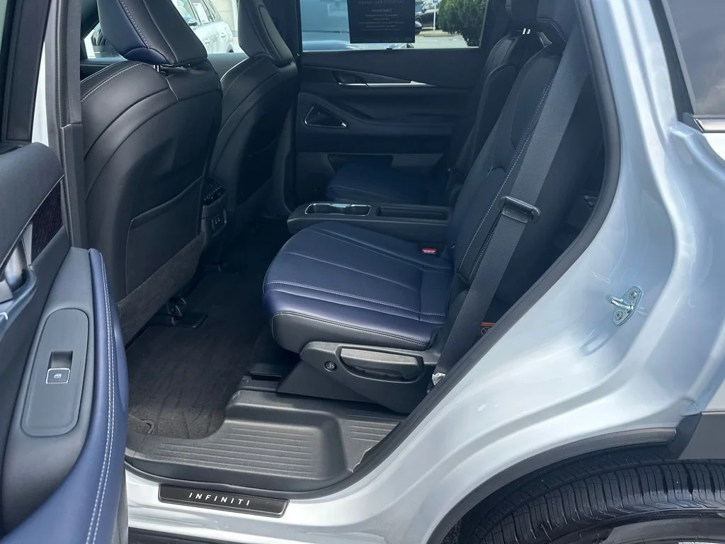 Certified Used 2026 Black INFINITI SPORT image 17