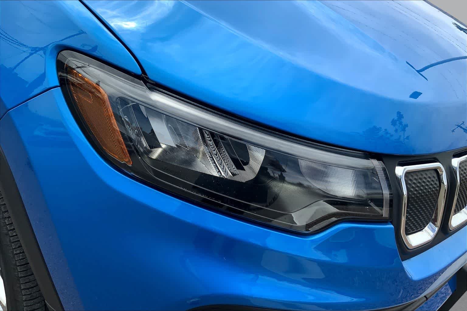 2022 Jeep Compass Latitude Lux - Photo 24