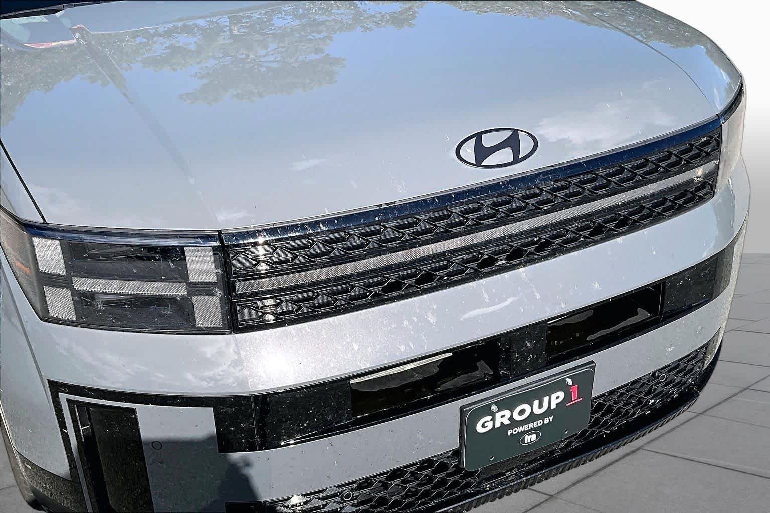 Used 2025 Hampton Gray Hyundai Calligraphy image 29