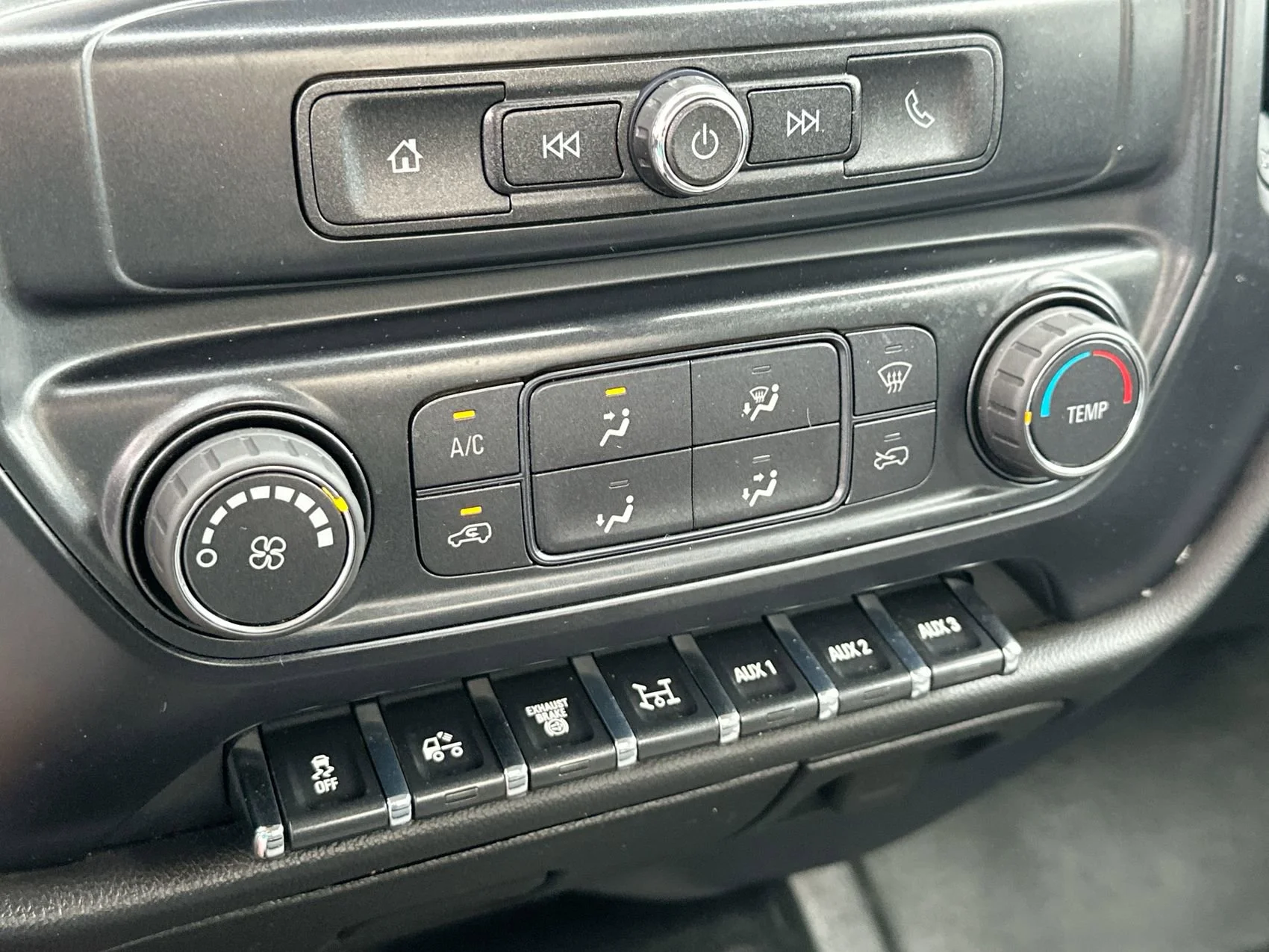 Used 2021 Summit White Chevrolet Work Truck image 18