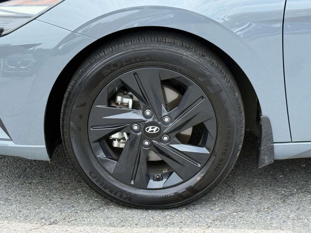 Certified Used 2023 Electric Hyundai SEL image 11