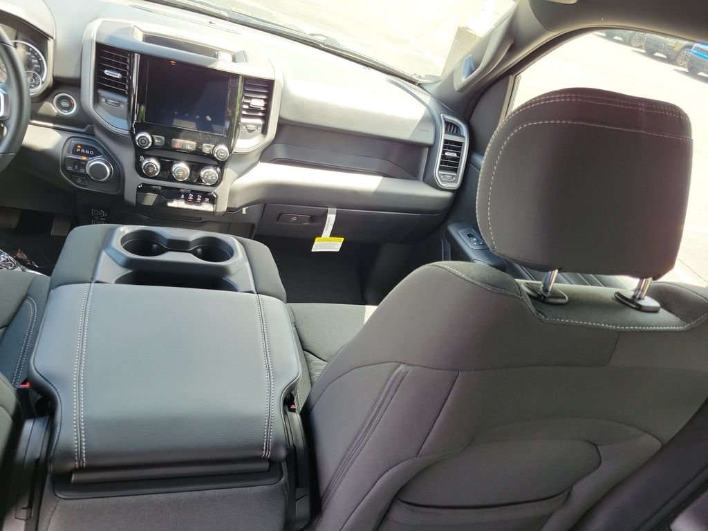 New 2026 Granite Crystal Metallic Clearcoat RAM Express image 15