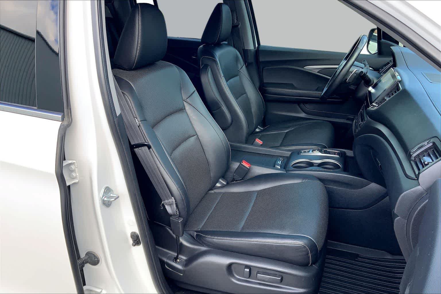 Used 2023 Platinum White Pearl Honda RTL-E image 9
