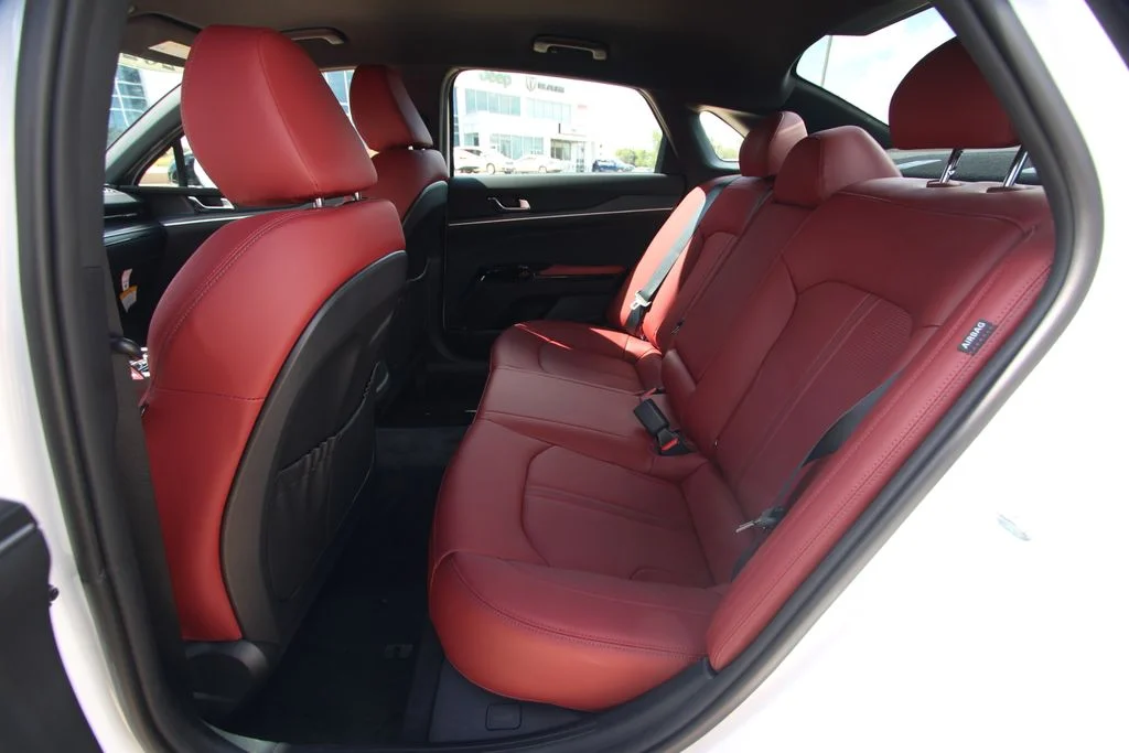 New 2026 White Kia GT-Line image 7
