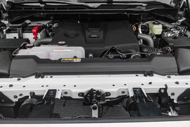 2026 Toyota Tundra SR5 - Photo 13