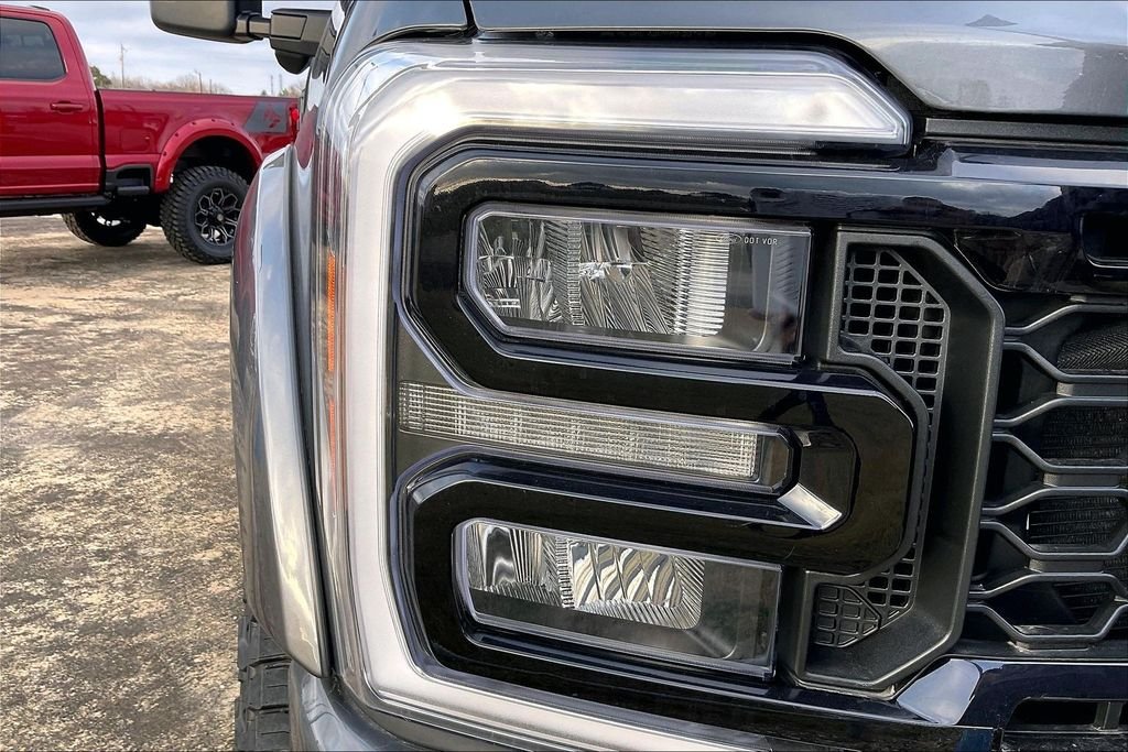 New 2026 Ford Super Duty F-250 Lariat 4D Crew Cab