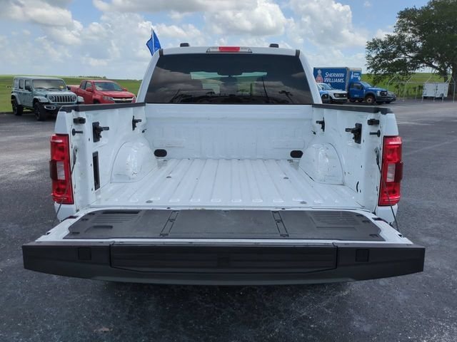 Used 2023 Oxford White Ford XLT image 13