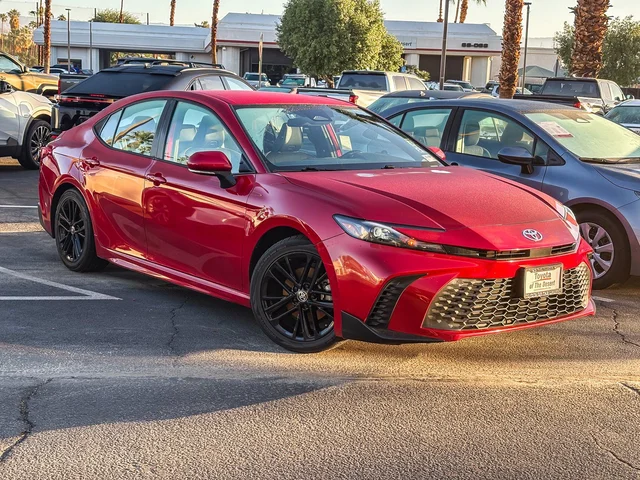 2025 Toyota Camry SE